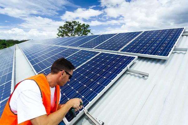 How Weather Conditions Impact Solar Panel Installation