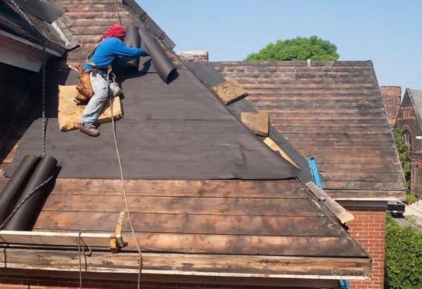 Ensure Safety and Comfort with Roof Replacement in Uniontown