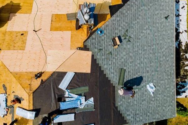 Roofing Replacement Contractors and the Importance of Proper Installation